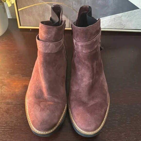 Naturalizer Brown Ankle Boots Stylish Comfort - Picture 5 of 7